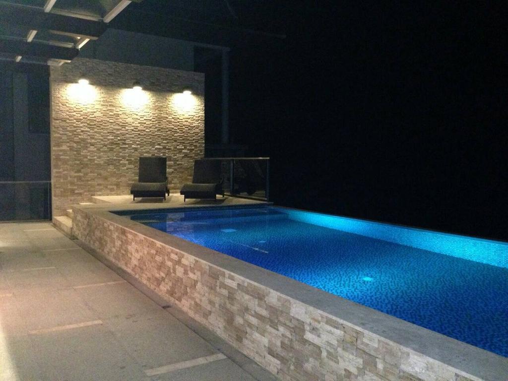Casa Cliff Sur Mare Pool Villa Phuket Oda fotoğraf